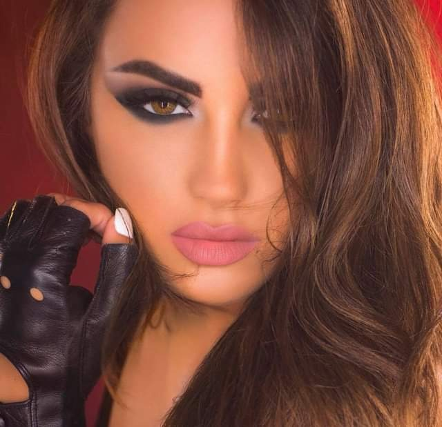 Bella Natural - 2 Lenses -Cool Hazel